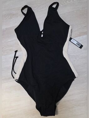 TA3 NWT Size XL R/L Plungey Contour One Piece Swimsuit Black/oat New Pads Snatch